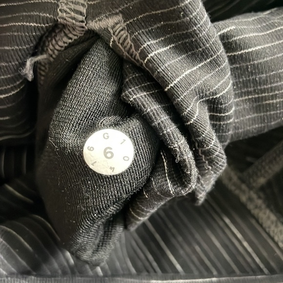 Sz6 Lululemon Hi-Rise Wunder Under Ombré Melange 31” grey/black leggings. EUC - Picture 10 of 11